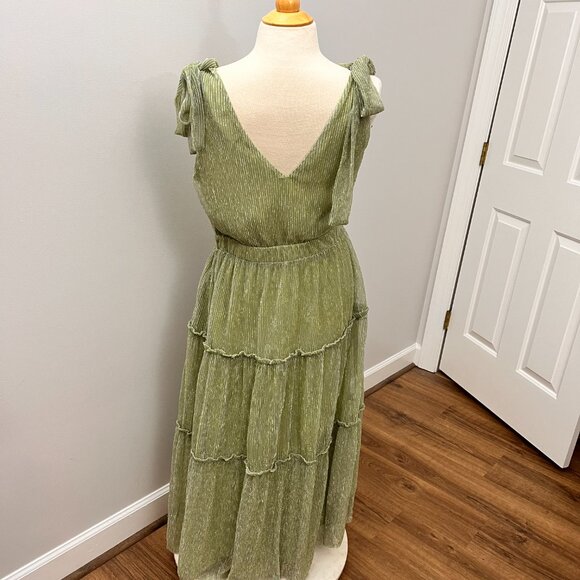 GREYLIN Sage  Green Delilah Shoulder Tie Plisse Maxi Dress Sz M - Picture 5 of 13